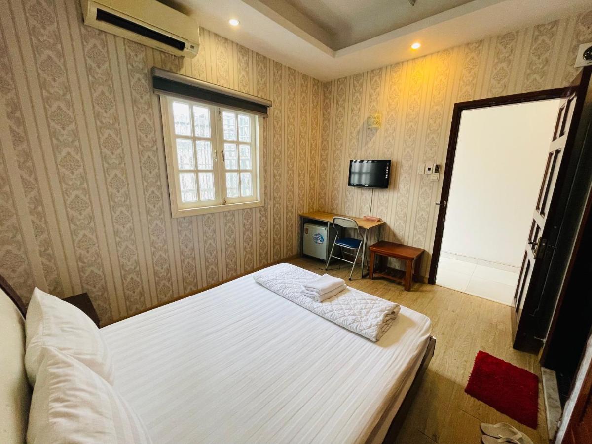 Hotel Quynh Anh Хошимин Екстериор снимка